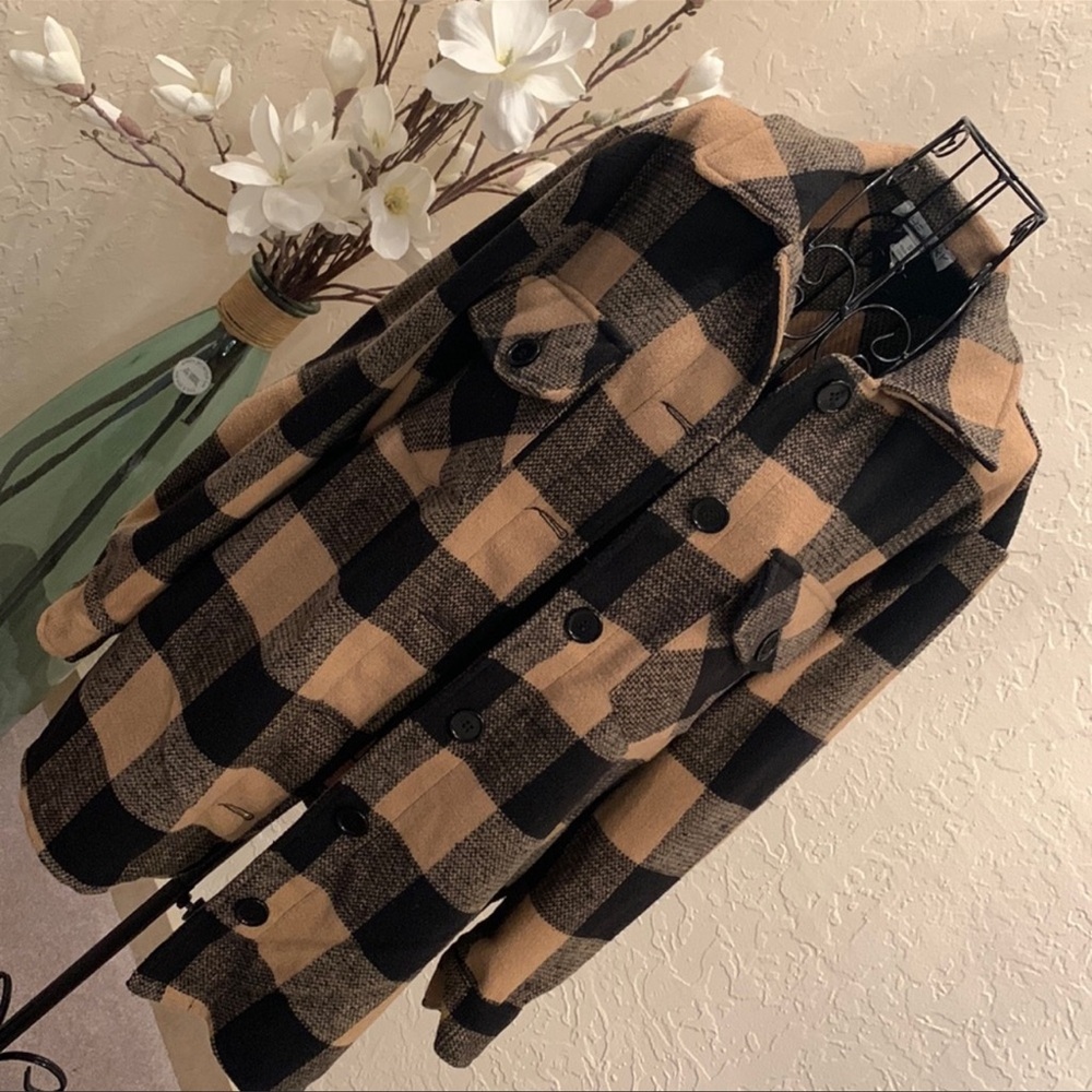 Fine fun fine flannel jacket with fringe